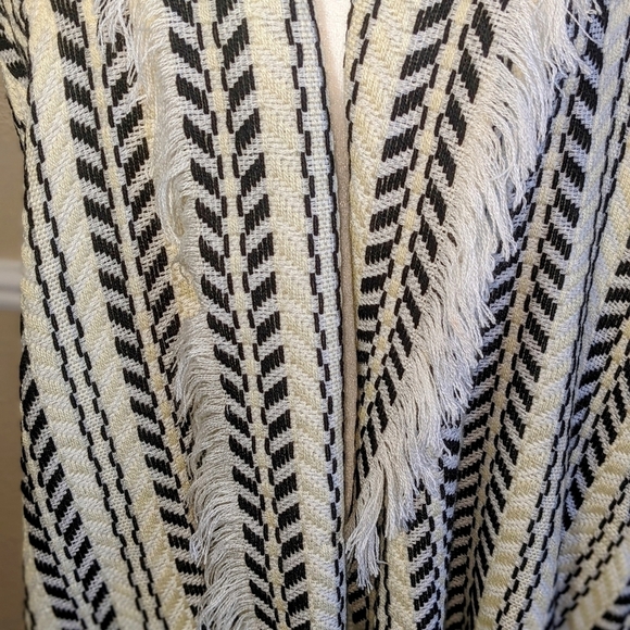 Boho Anna & Ava Long Vest Cardigan Fringe in Cream and Black - Picture 2 of 6
